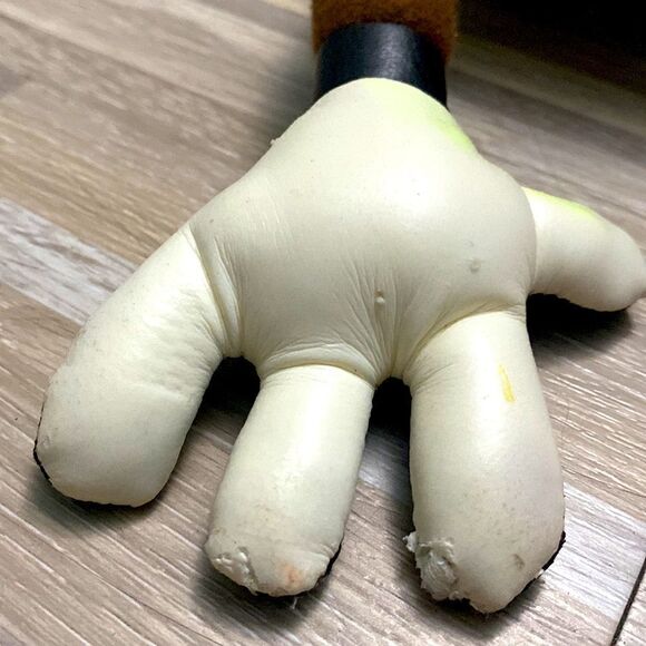 Taz Tasmanian Devil Snowboard 8" ACE 1998 Looney Tunes stuffed plush Warner Bros - Picture 3 of 7